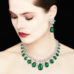 women-emerald-jewelry-01-e1576788231223